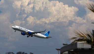 Airline pilot approaching San Diego airport reports seeing drone, but doesn’t strike it – San Diego Union-Tribune