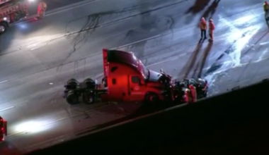 2 dead after crash involving big rig on 210 Freeway in Sunland – NBC Los Angeles