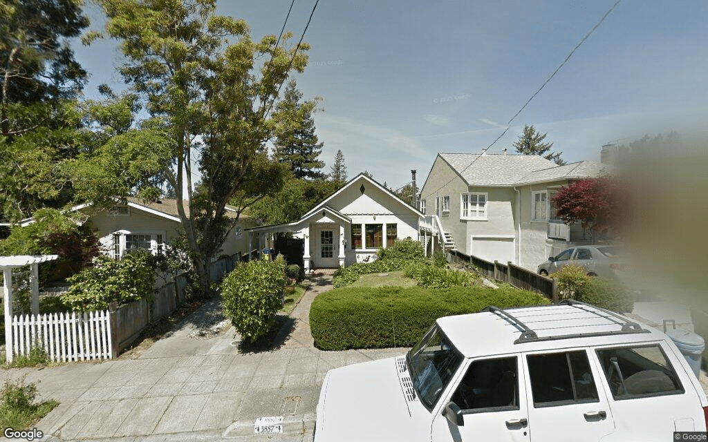 Single-family home in Oakland goes for $927,000