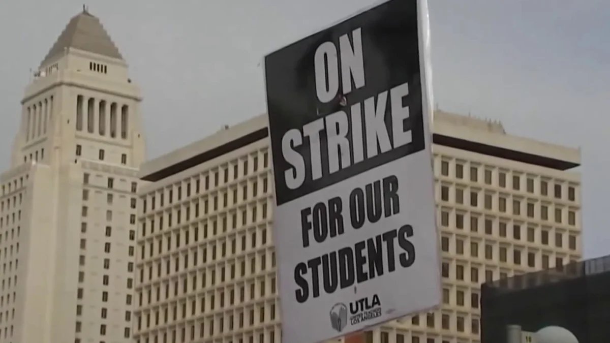 Resources for LAUSD students, parents if strike goes forward – NBC Los Angeles