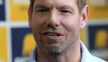 Swalwell exits California governor's race after assault allegations as rivals seek his supporters