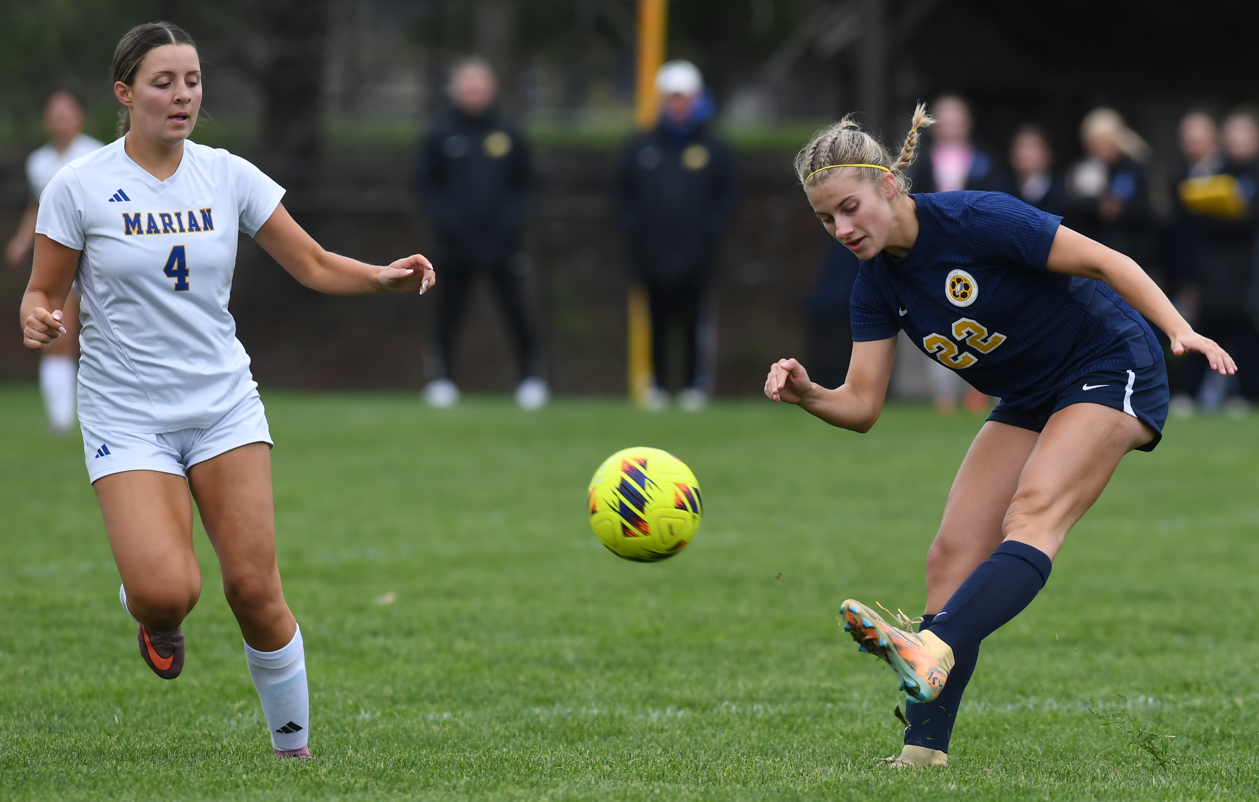 The Bloomfield Hills Marian Mustangs defeated the Hartland Eagles 3-2...
