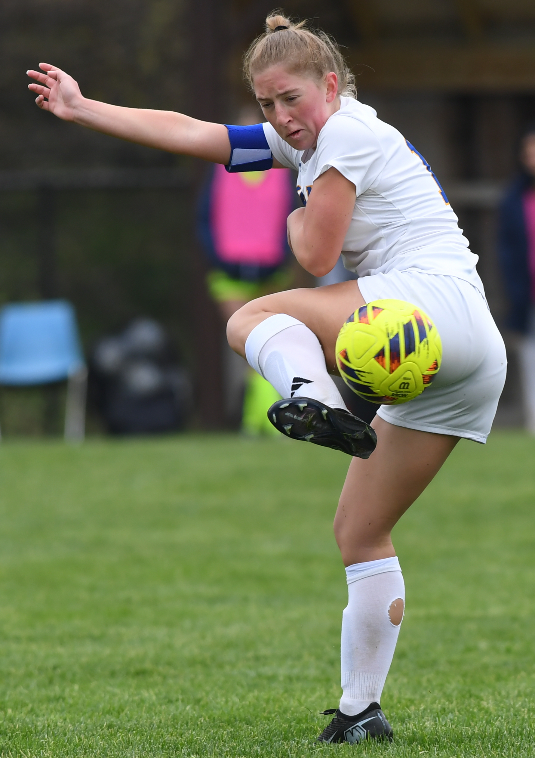 The Bloomfield Hills Marian Mustangs defeated the Hartland Eagles 3-2...
