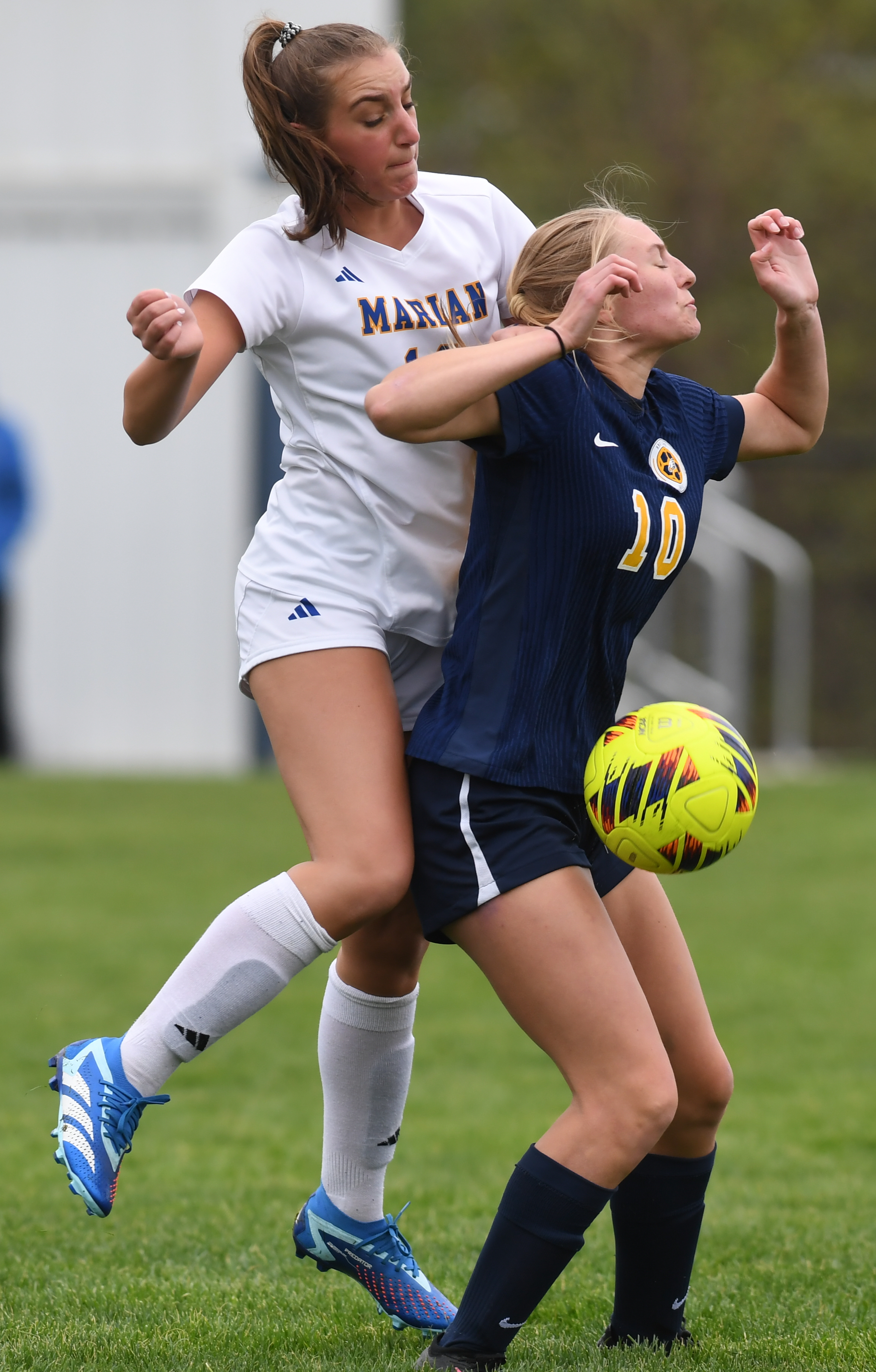 The Bloomfield Hills Marian Mustangs defeated the Hartland Eagles 3-2...