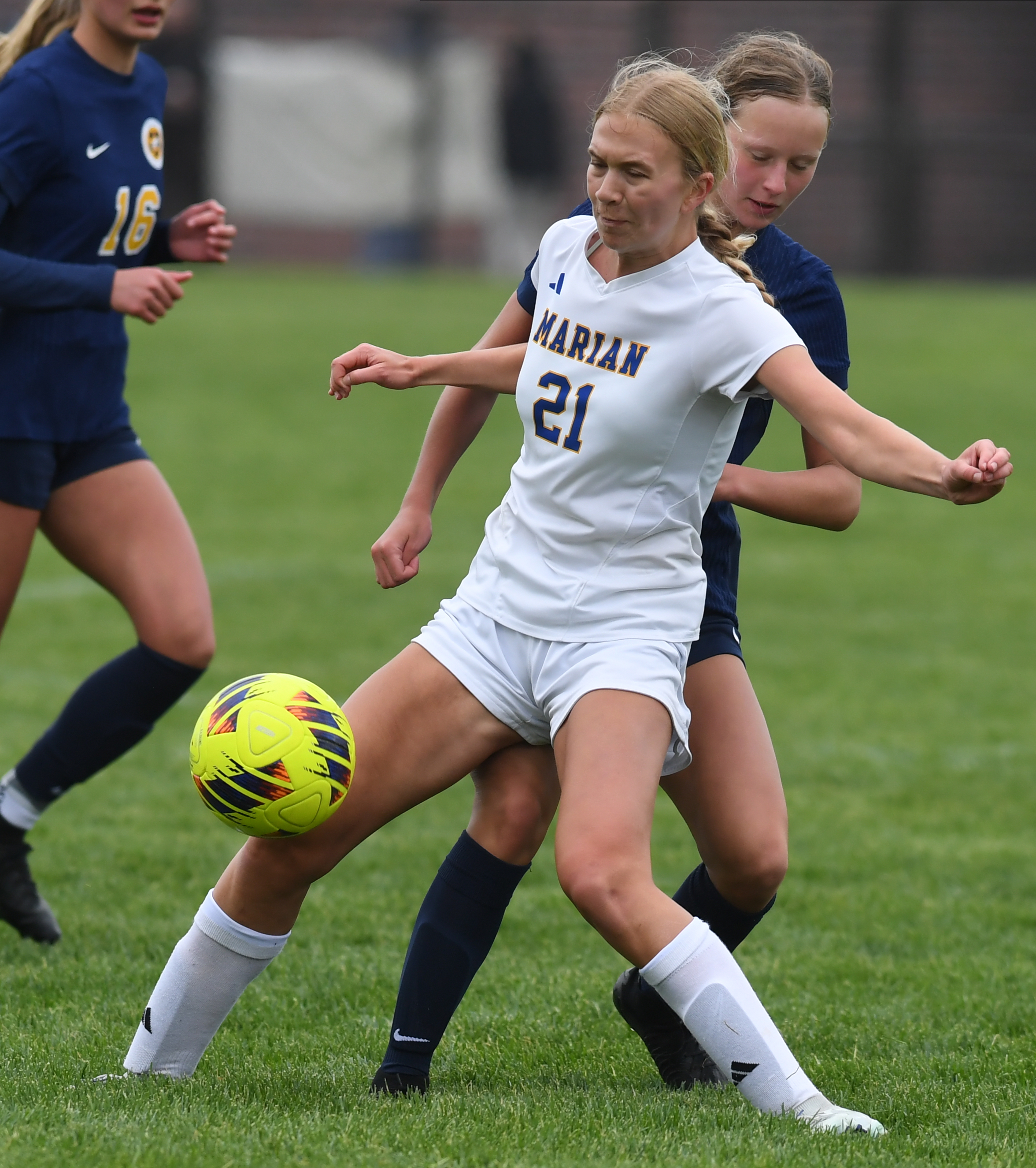 The Bloomfield Hills Marian Mustangs defeated the Hartland Eagles 3-2...