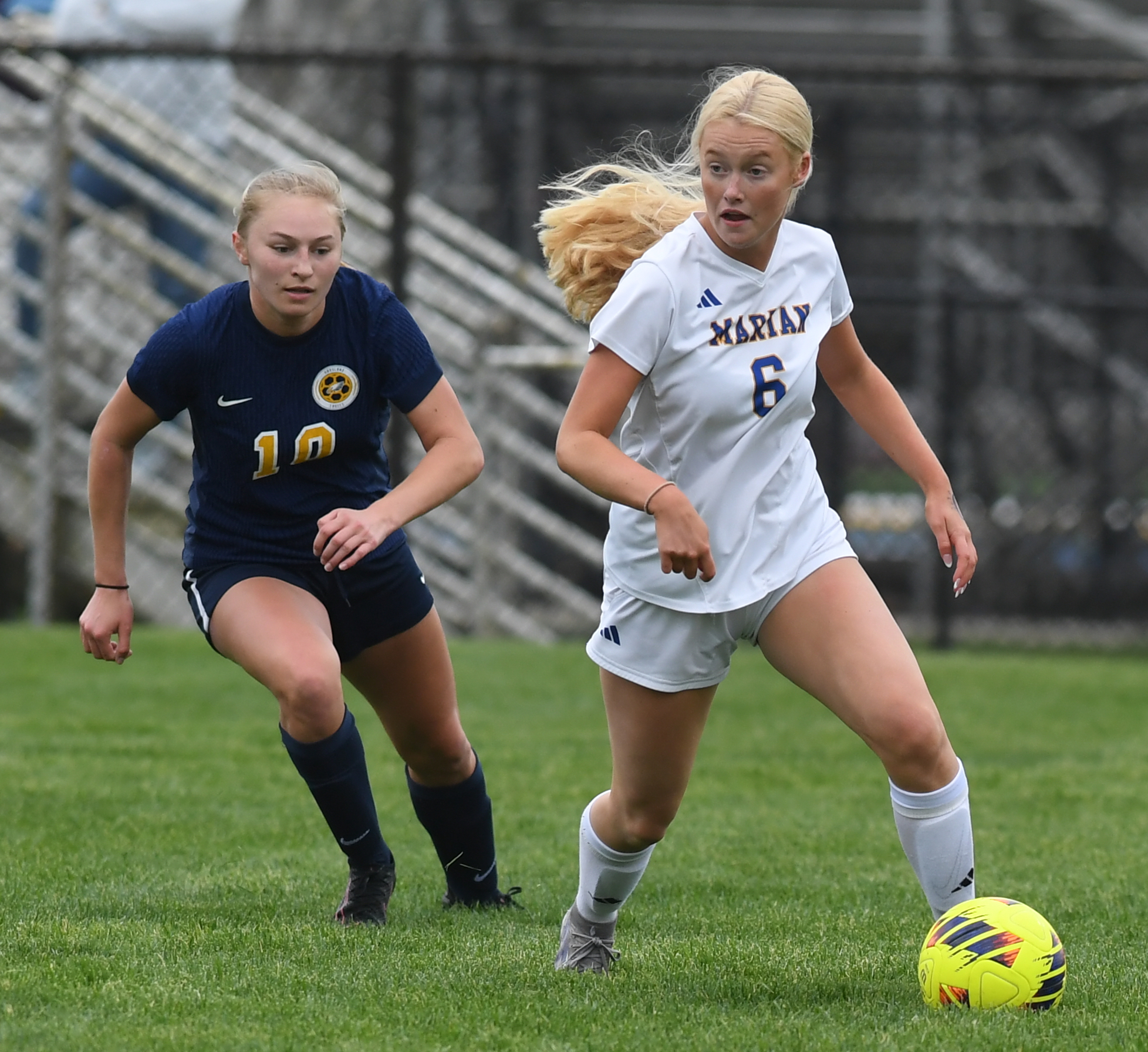 The Bloomfield Hills Marian Mustangs defeated the Hartland Eagles 3-2...