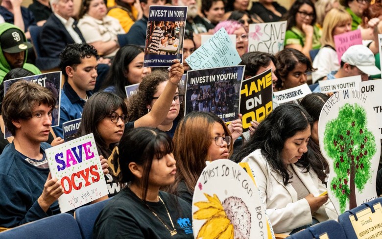 A raucous crowd turns out to oppose city budget cuts. (Photo by Thomas Murphy/Times of San Diego)