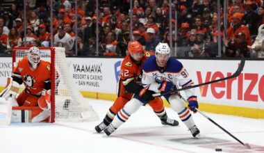 How Ducks' Tim Washe Has Shut Down Connor McDavid Through 3 Games - The Hockey Writers - Anaheim Ducks
