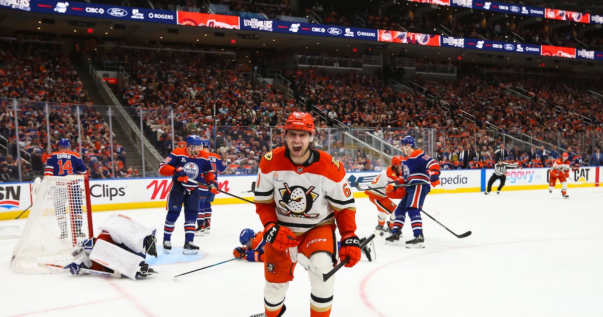 Gauthier scores two, Anaheim Ducks beat Edmonton Oilers 6-4 in Game 2