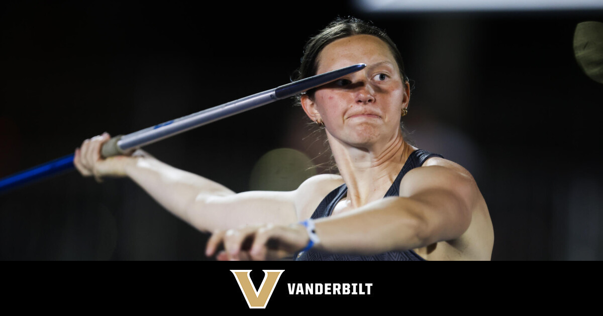 Bailey Kicks off Commodores Weekend in California