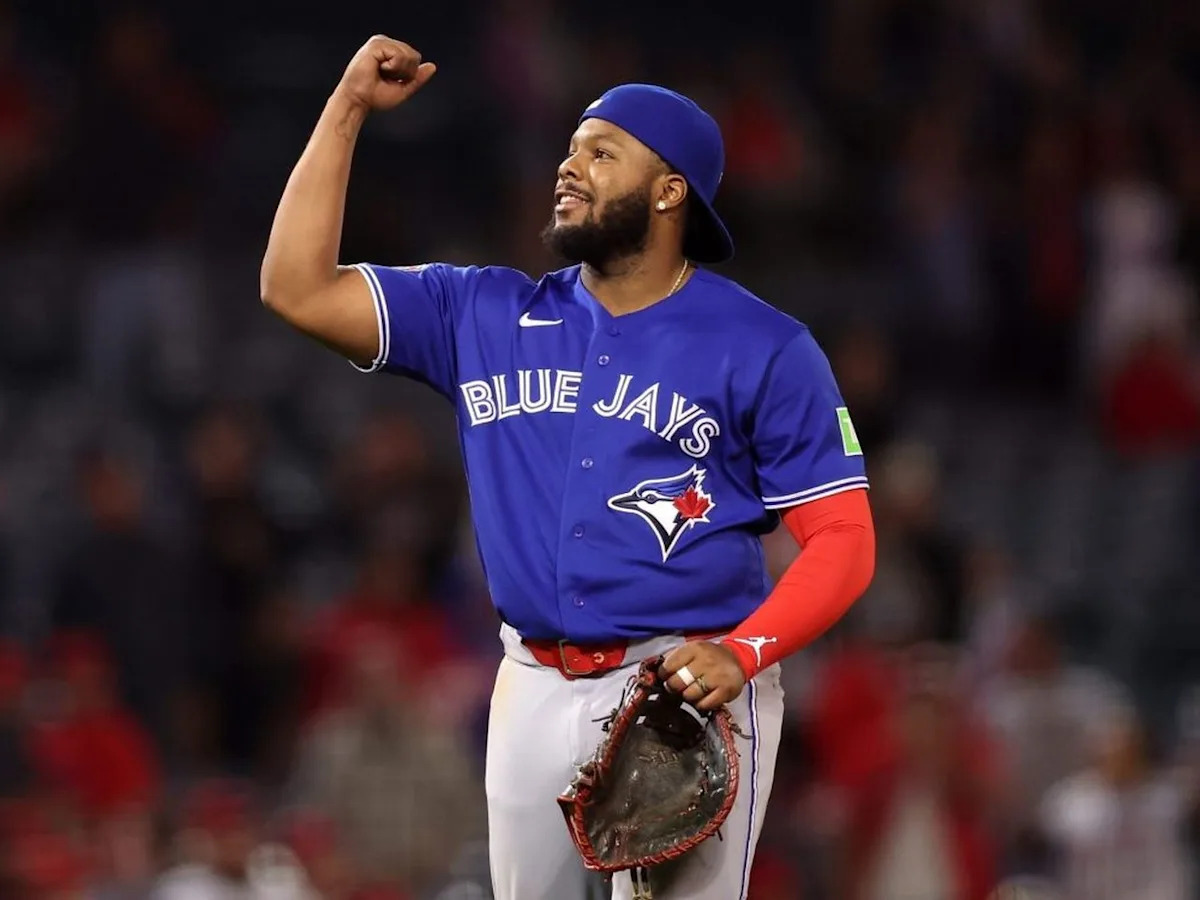 Blue Jays survive ninth-inning meltdown by Jeff Hoffman in Anaheim to win third in a row