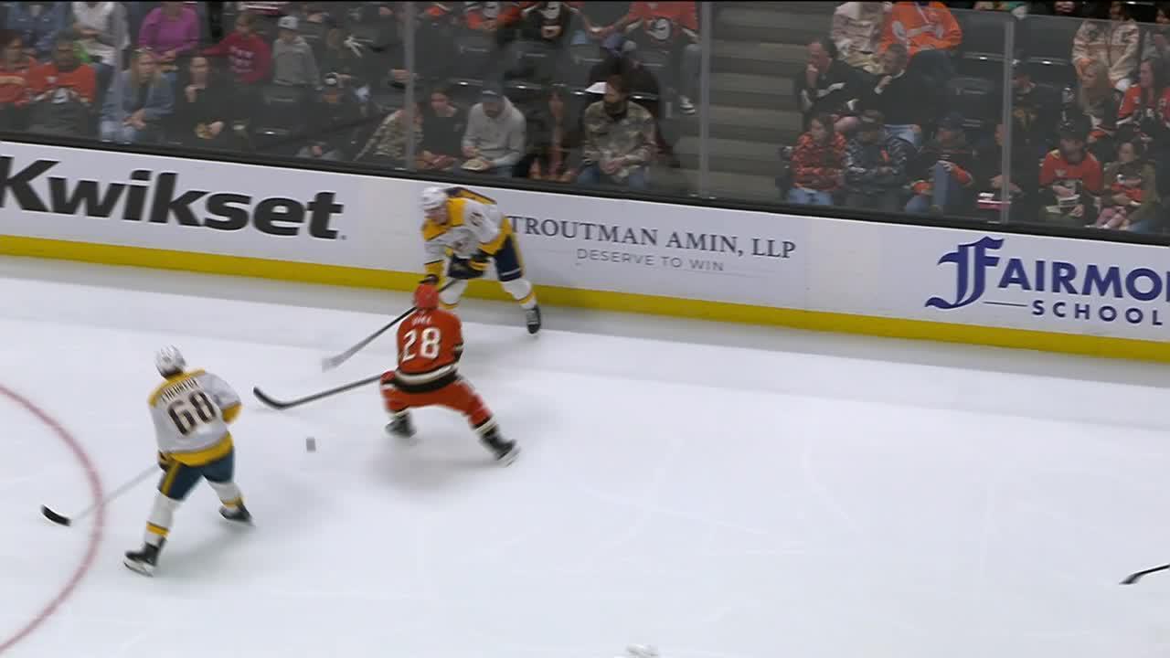 Justus Annunen stops 43 shots for 3rd career shutout in Predators' 5-0 win over Ducks