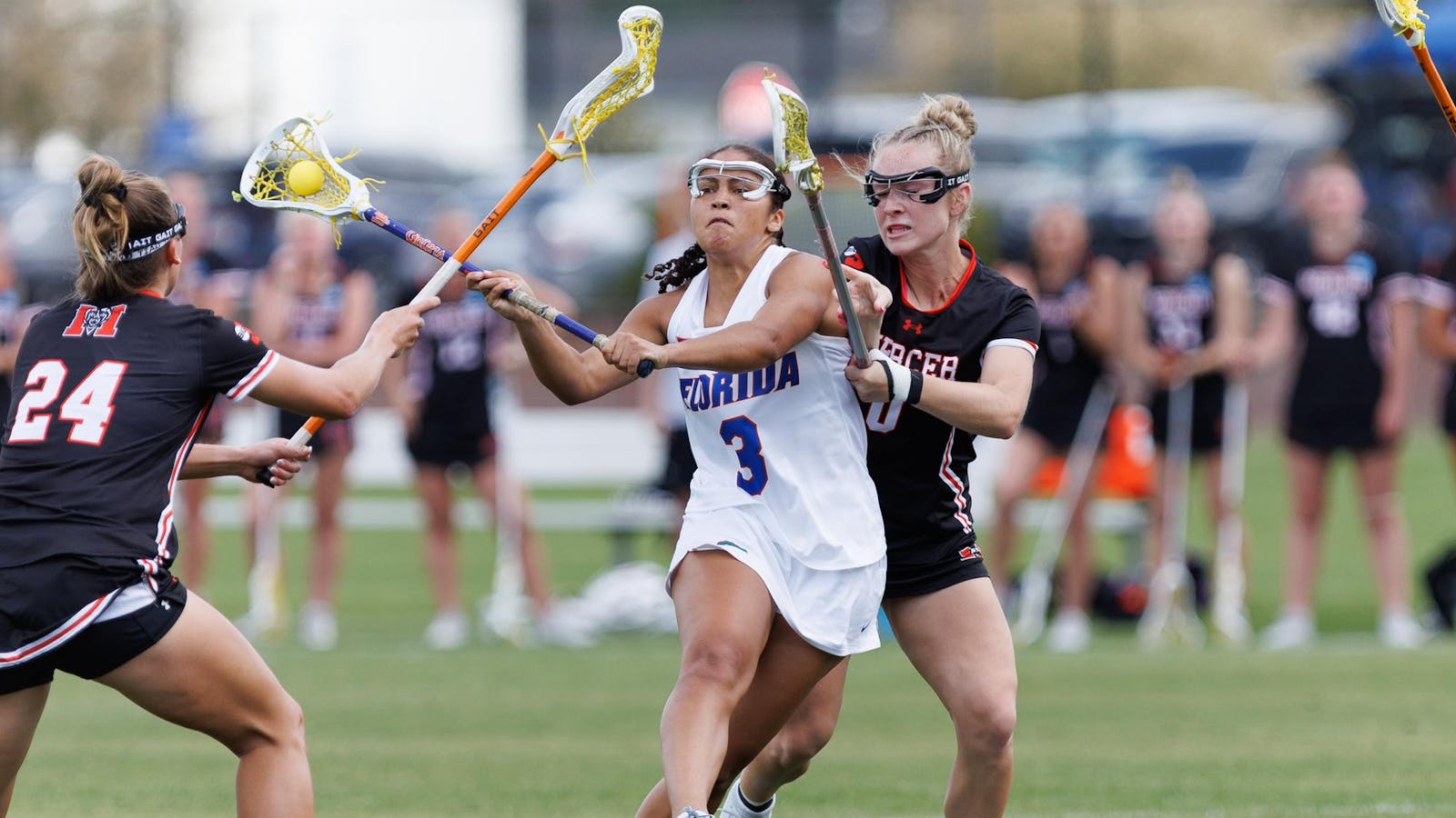 No. 6 Florida overwhelms San Diego State to remain undefeated in conference play