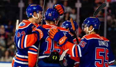 Condors cruise to Game 1 win | TheAHL.com