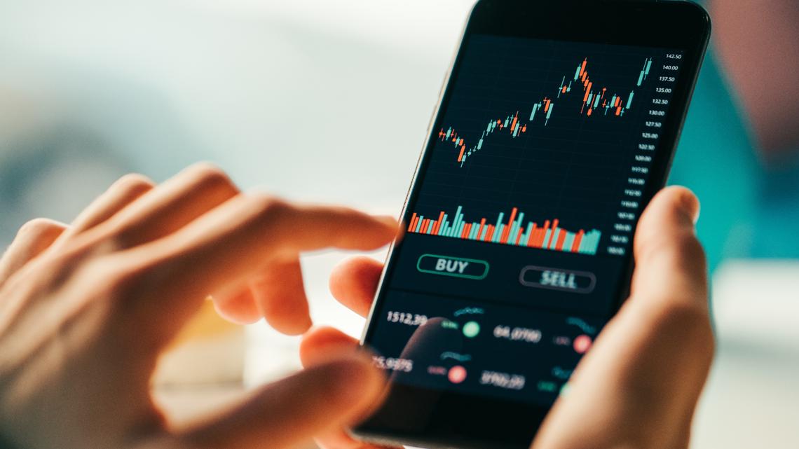 Market swings rattle retirement plans, advisor says don’t panic