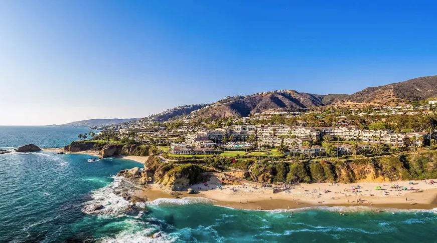 Montage Laguna Beach has cliffside positioning, oceanfront rooms, and sits next to one of Orange County’s most scenic stretches of coastline.
