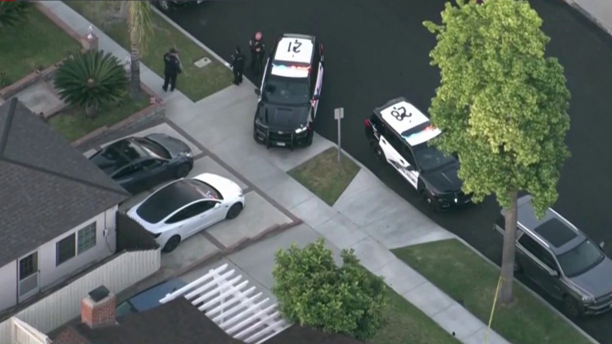 2 stabbed in Burbank home – NBC Los Angeles
