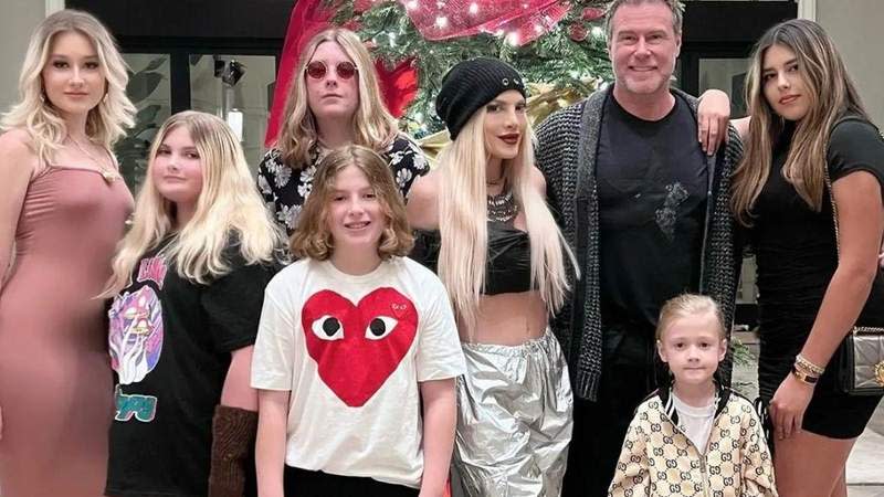 Tori Spelling and Dean McDermott finalized their divorce in 2025.@torispelling/Instagram