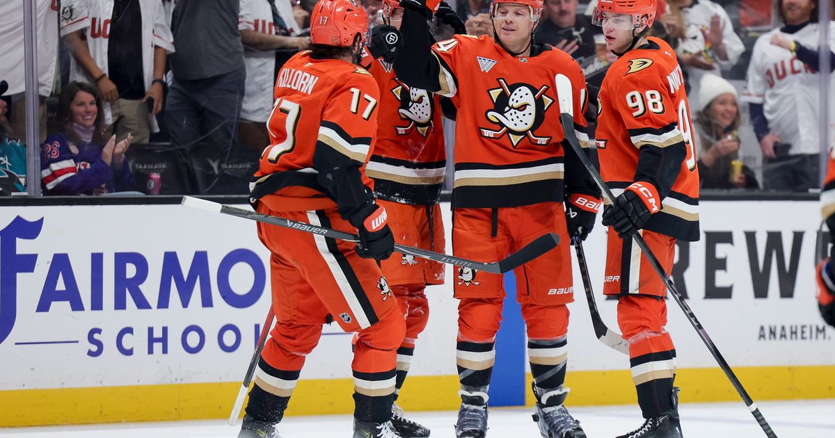 John Carlson's 1st hat trick in a 17-year career sends Ducks past Sharks 6-1, snaps 6-game skid :: WRAL.com