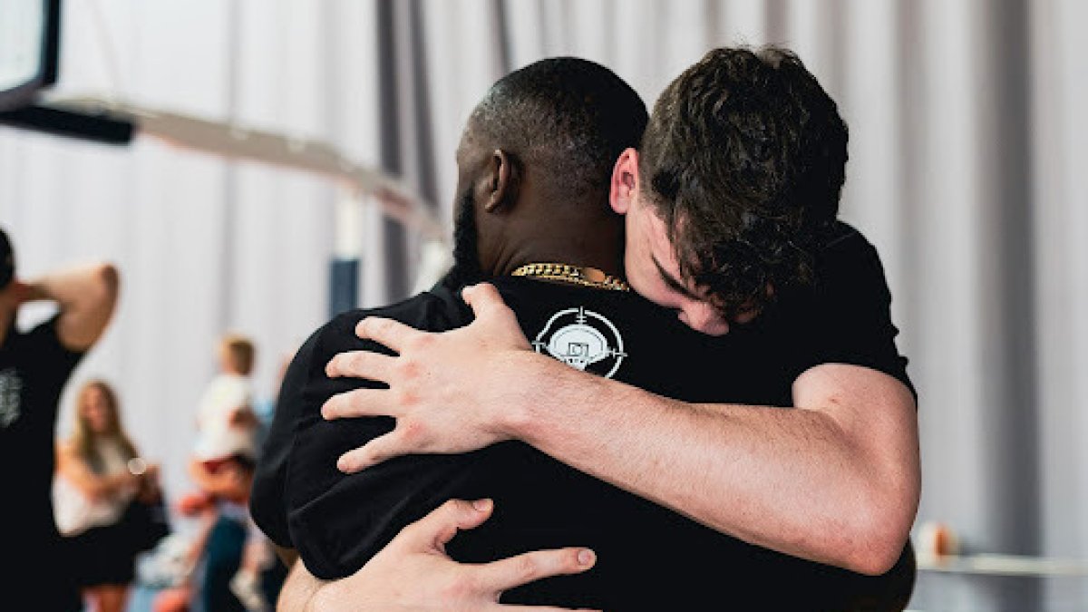 Lakers’ Jake LaRavia reunites with former AAU coach – NBC 7 San Diego