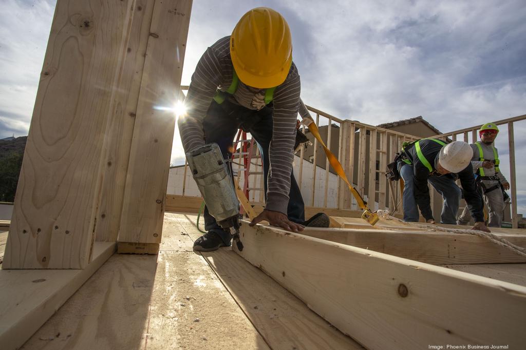 A major national homebuilder is moving its headquarters from Los Angeles to the Phoenix metro....