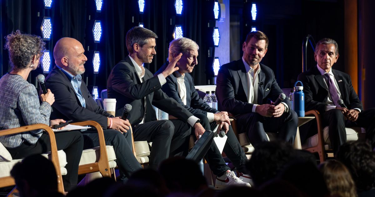 How Democrats Can Avoid Disaster in California Governor Race