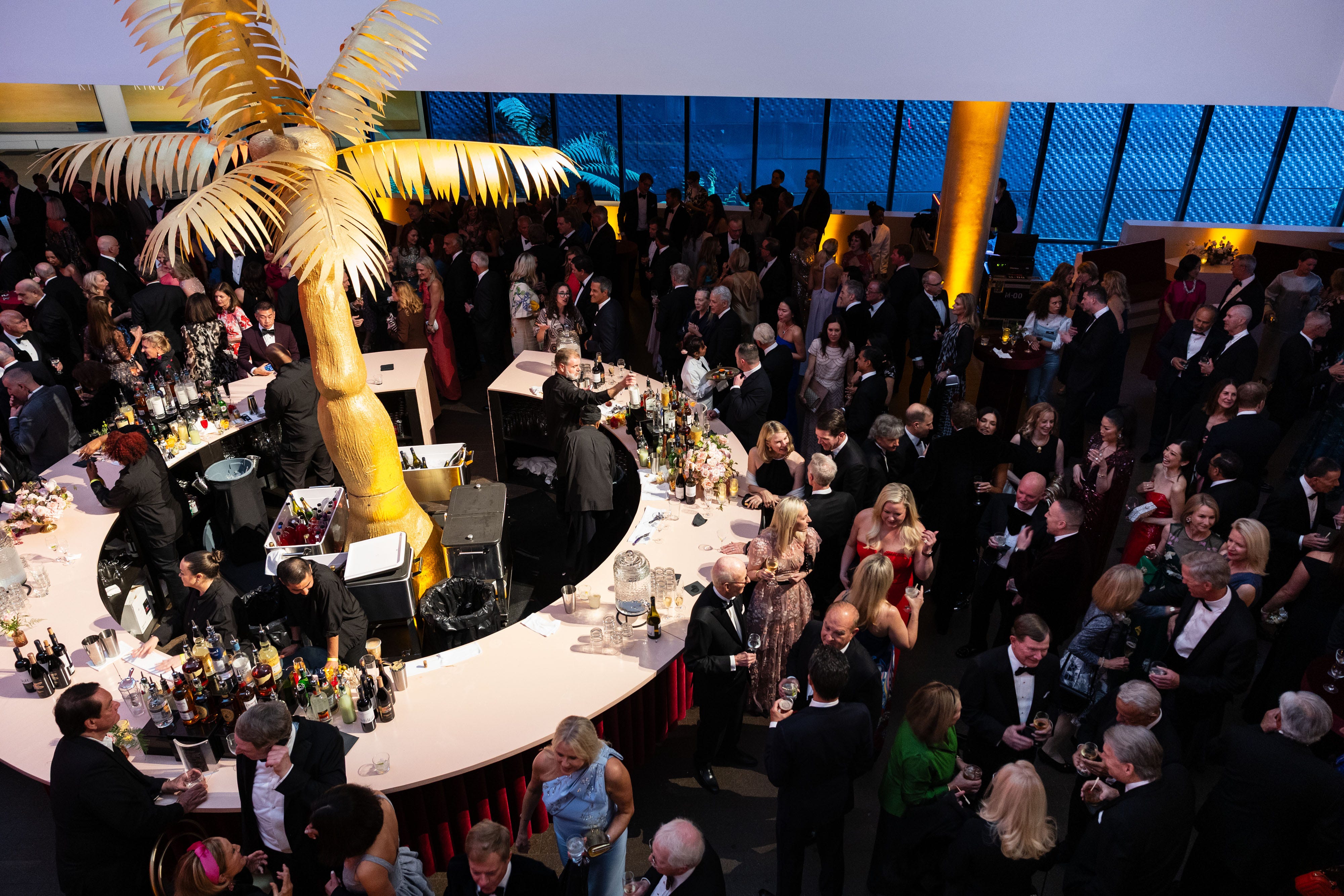 san francisco, ca april 16  atmosphere at famsf annual gala 2026 on april 16th 2026 at deyoung museum in san francisco, ca photo  devlin shand for drew altizer photography