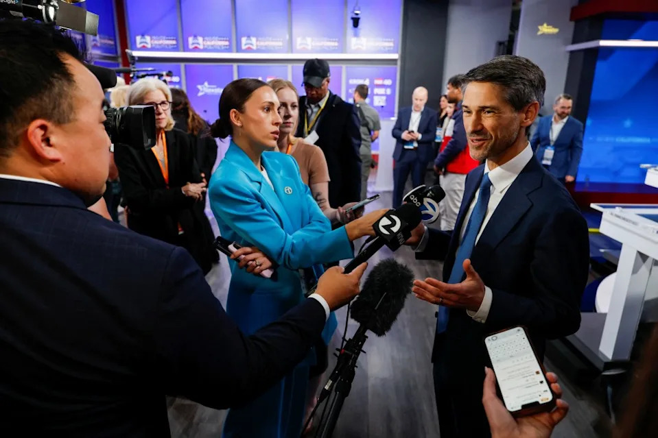 Democrats could be shut out of the governor’s race in November, unless they change the dynamic. They failed to do that at the debate. REUTERS