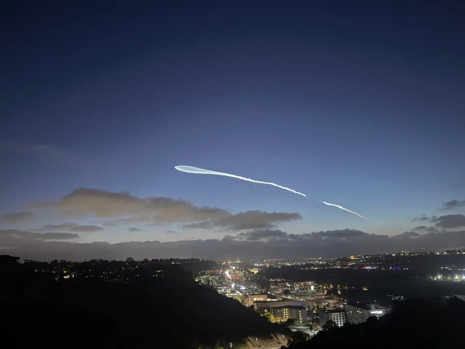 A rocket launch visible from San Diego (FOX 5/KUSI).