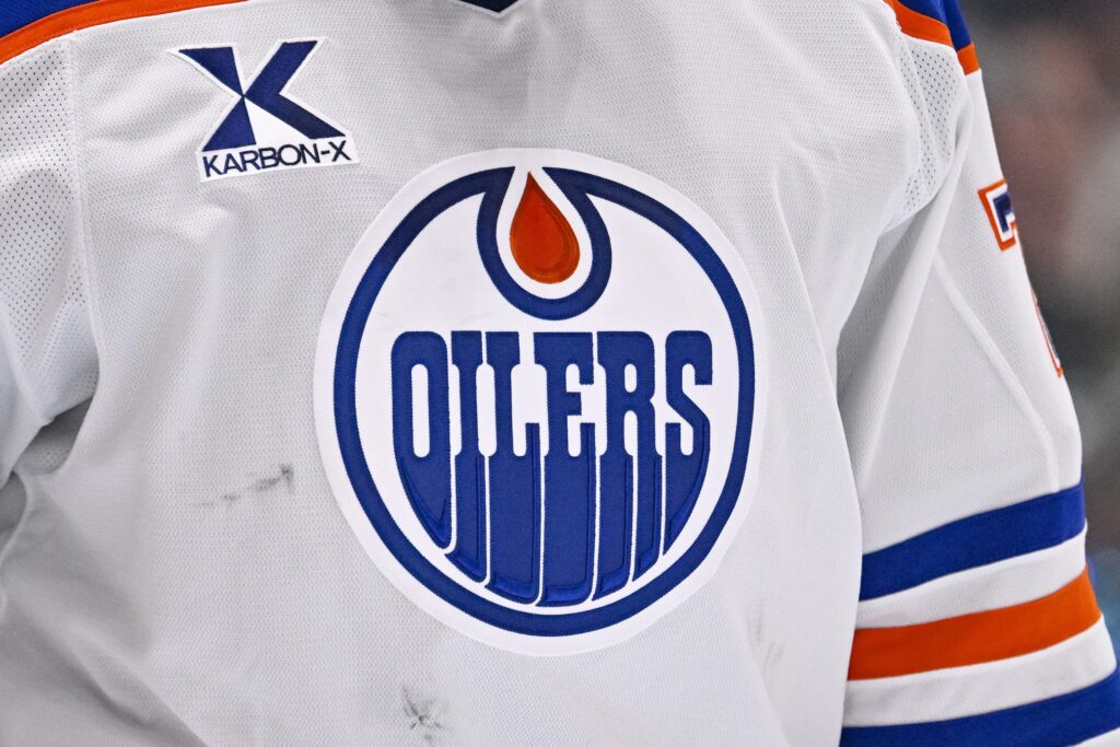 Edmonton Oilers Sign William Nicholl – Pro Hockey Rumors