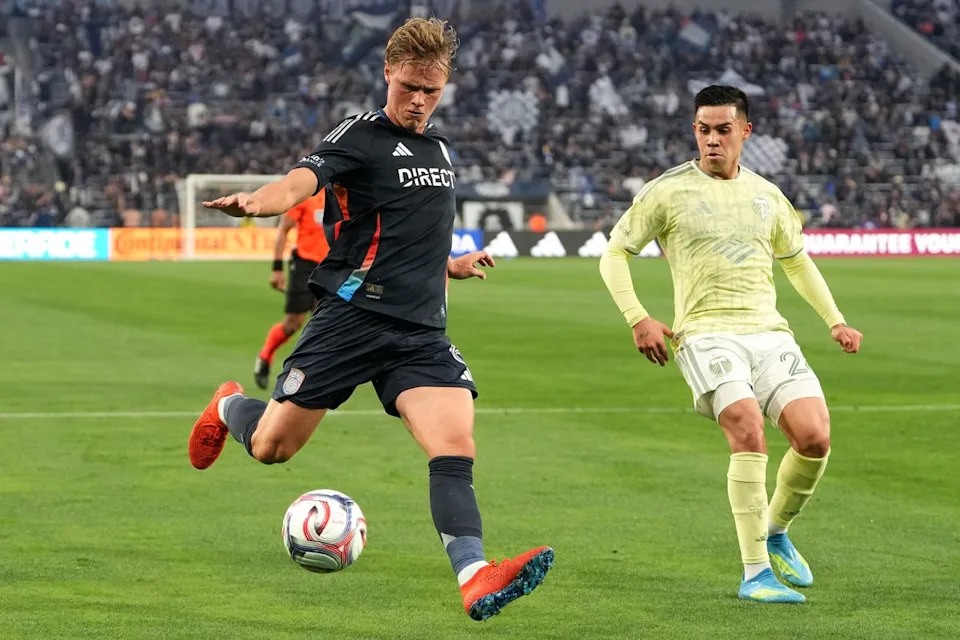 San Diego FC midfielder Jeppe Tverskov (6) crosses the ball during an MLS soccer game against the Portland Timbers, Saturday April 25, 2026 in San Diego, California.