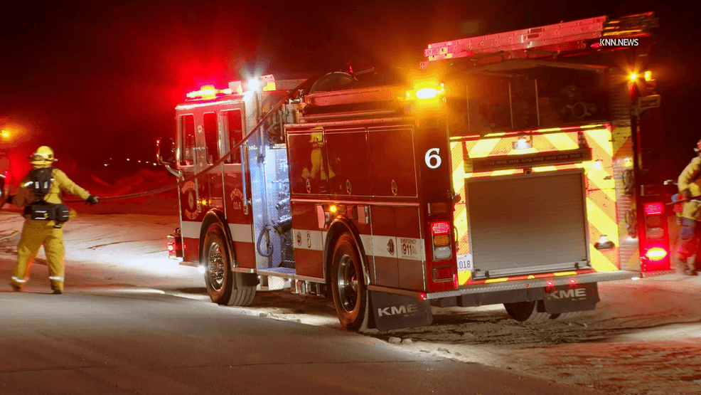 Multiple fire crews battled a vegetation fire in southwest Bakersfield last night. Arson investigators were also called to the scene, according to the Bakersfield Fire Department. PHOTO: KEY NEWS