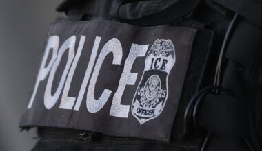 'Kick ICE Out': California bill would block courthouse immigration sweeps