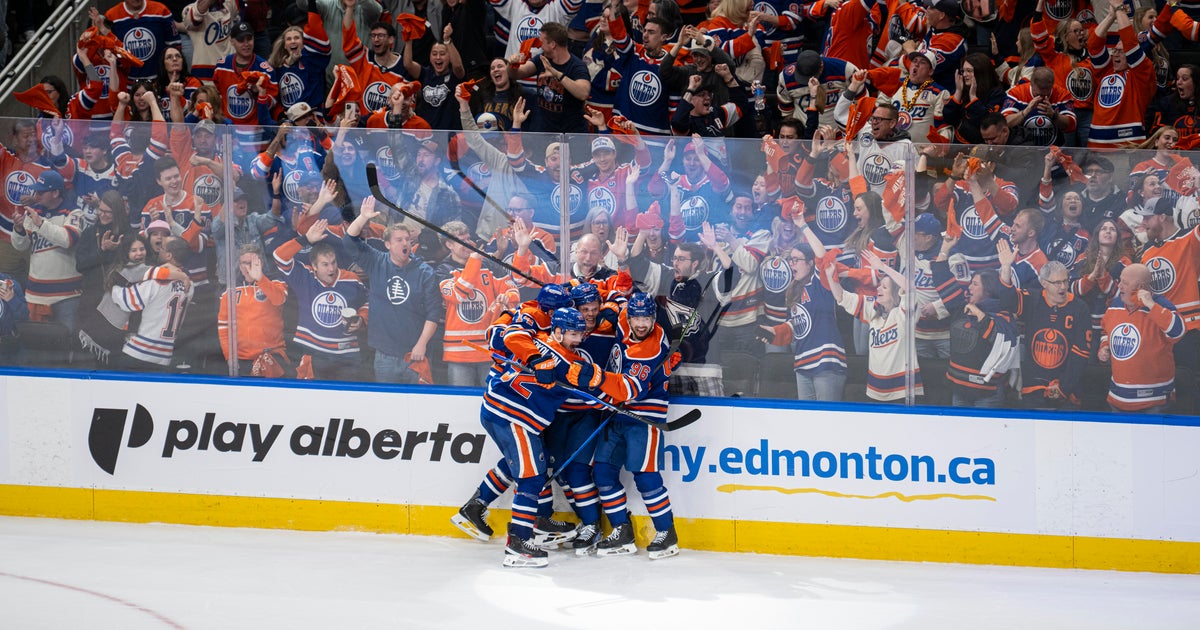 Kapanen's 2nd goal of game with 1:54 remaining lifts Oilers over Ducks 4-3 in playoff opener