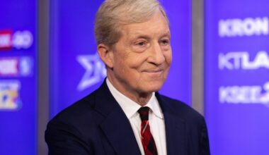 Tom Steyer, California governor candidate, wants to arrest Stephen Miller