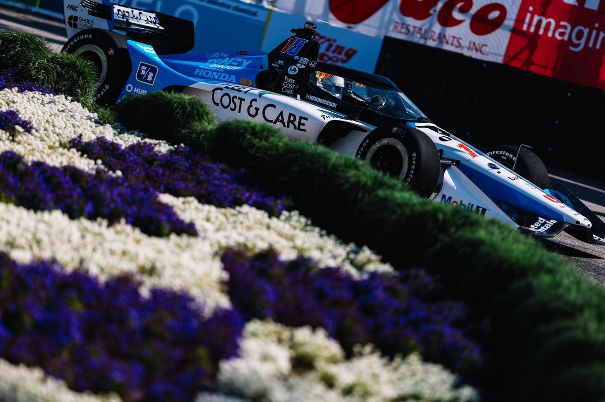 Weekend schedule, start time, TV