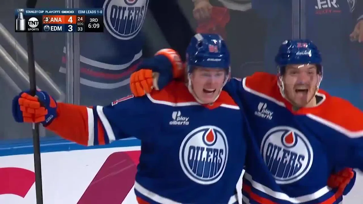 Josh Samanski with a Goal vs. Anaheim Ducks