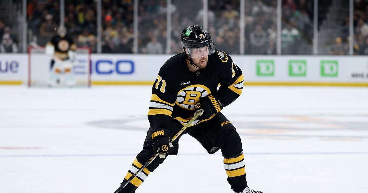 Bruins coach Sturm rules out Arvidsson for Game 5 of first-round series against Buffalo – Boston 25 News