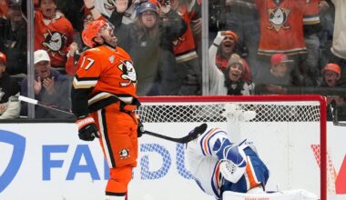 Anaheim Ducks blast Edmonton Oilers 7-4 in their first home playoff game in 8 years - WSB-TV Channel 2