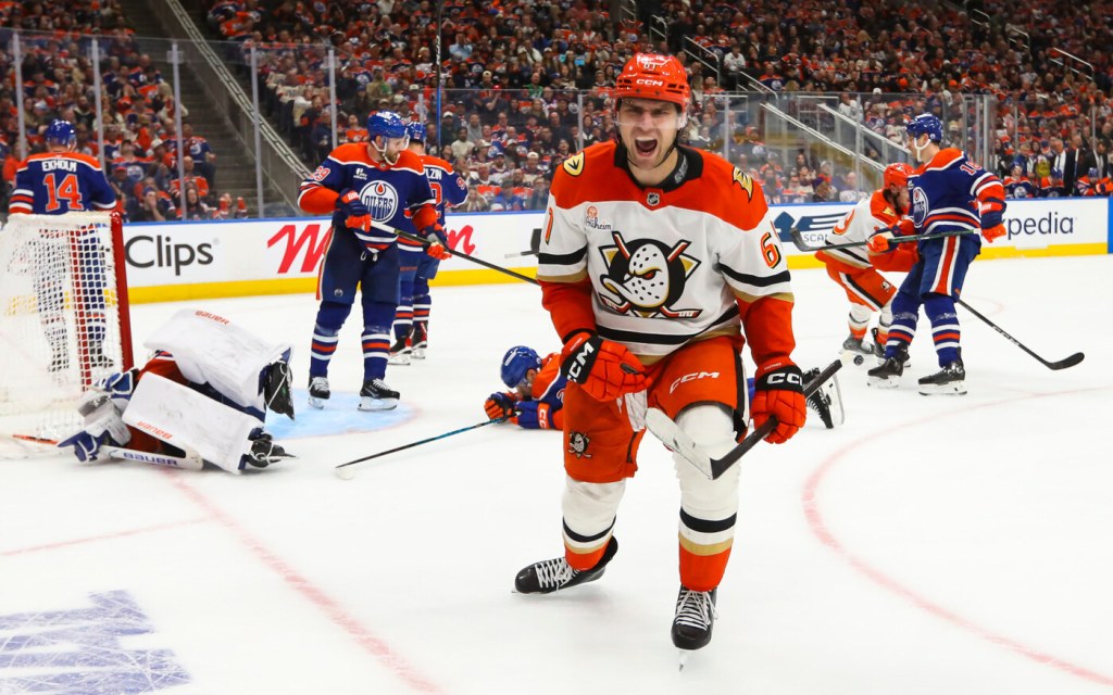 Ducks top Oilers on Cutter Gauthier’s late goal to win Game 2, even series – Daily Bulletin