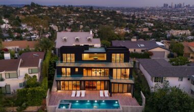 Pending home sales see sharpest decline in three months as market headwinds mount