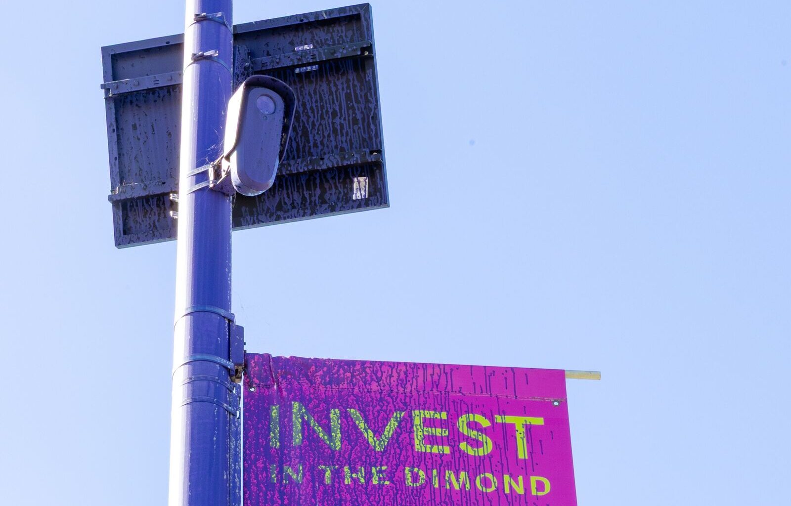 Who is paint bombing Oakland’s Flock cameras?