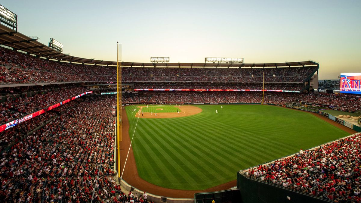 San Diego Padres Defeat Los Angeles Angels in Anaheim