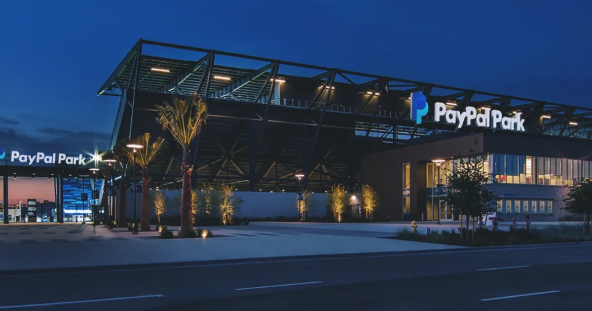 Fact Brief:  Does The San Jose Earthquakes own the longest outdoor bar in North America?