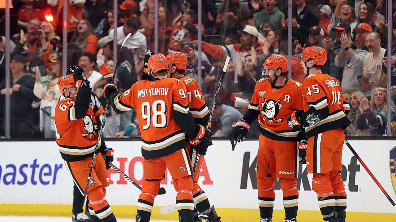 Highlights: Ducks Rout Sharks, 6-1