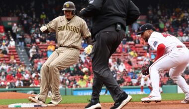 Machado's well-timed kick helps Padres rally to beat Boston