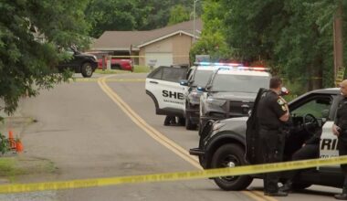 Man shot multiple times in Fair Oaks hospitalized in critical condition, deputies say