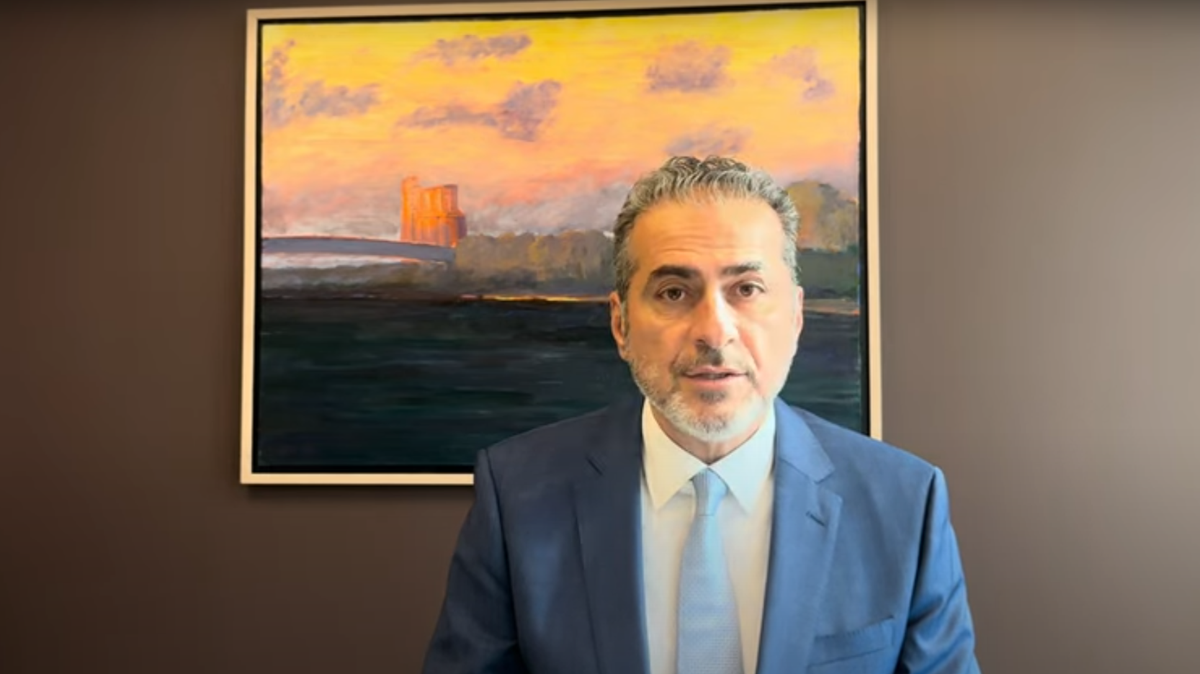 Sean Loloee pleads guilty to fraud tied to his Viva Supermarkets