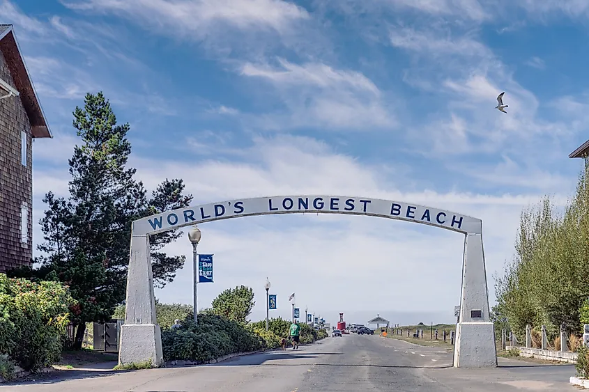 The arch at the entrance to the beach in Long Beach, Washington.