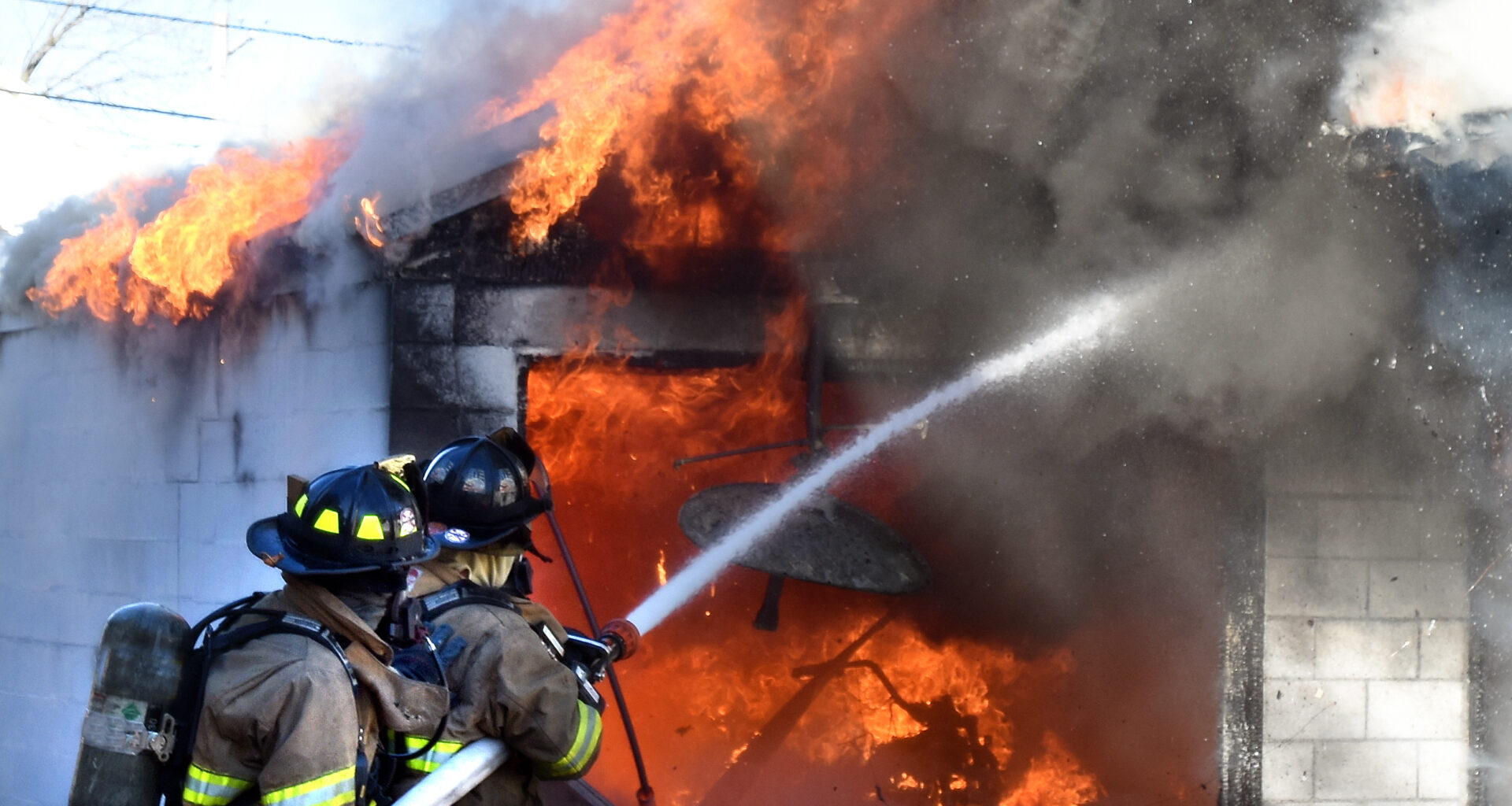 Fire Damages Detached Garage in Santa Ana